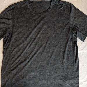 Prana Men's Gray T-Shirt Medium
